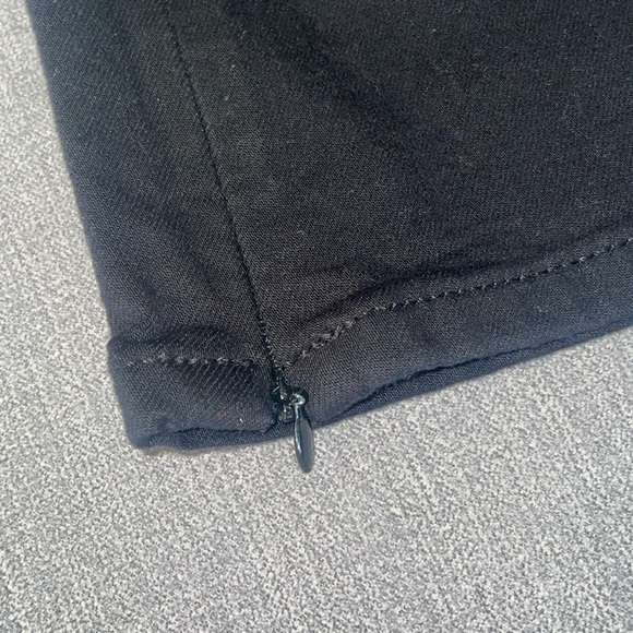 Universal Thread Black High-Rise Adaptive Bootcut Jeans - Picture 8 of 8